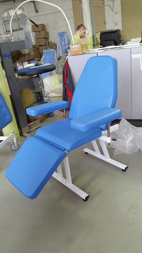 Донорское кресло к-02дн для забора крови в процедурный кабинет СИТИЛАБ  с широкими подлокотниками